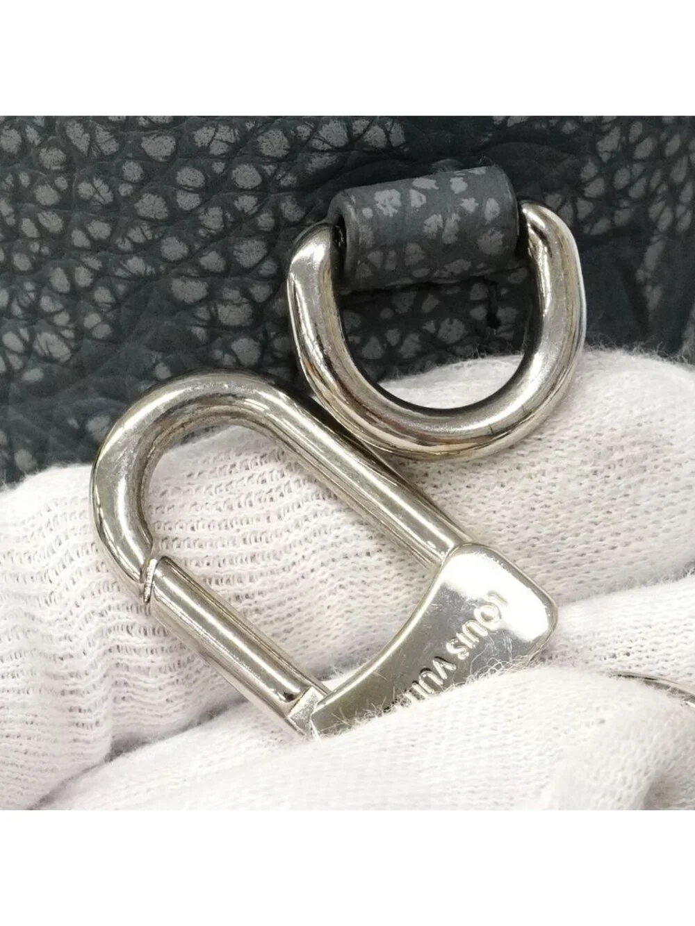 Louis Vuitton Shoulder Bag Taurillon Climbing Chalk Pouch Granite Gray